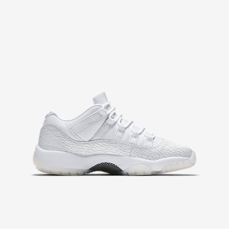 Jordan 11 outlet low heiress white